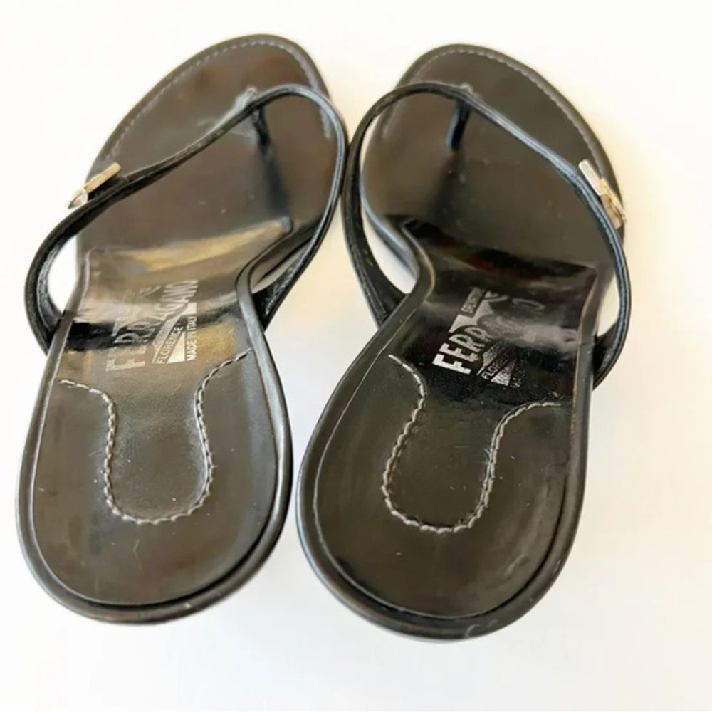 Salvatore Ferragamo Size 7C Black Leather Strappy Sandal Equestrian Hardware Y2K - Picture 13 of 14